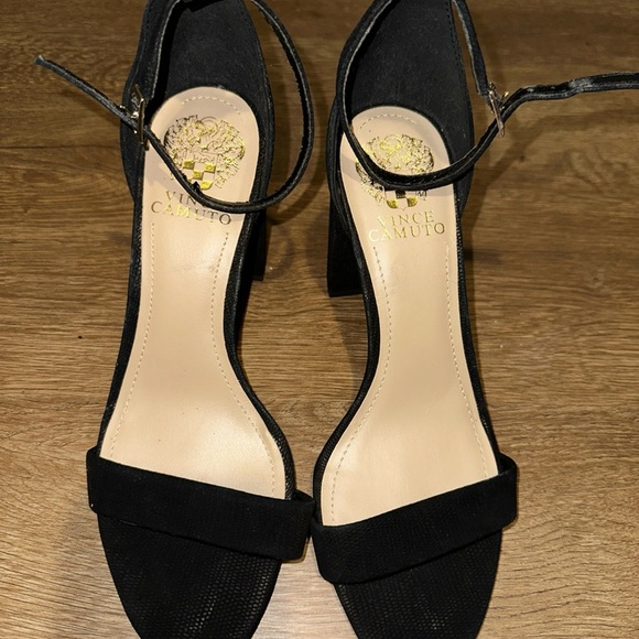 Black Vince Camuto Heels Size 8 - Picture 2 of 6